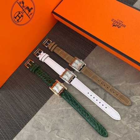 爱马仕Heure H系列 最经典的H字表盘 字面天然贝母手工打磨而成，对这种方形表盘的手表真的一点抵抗力都没有。表盘大号尺寸21Mm21Mm，316精钢表壳精工 - 点击图像关闭