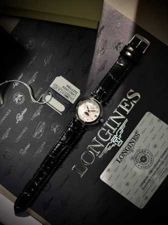 白 金 钻20 浪琴-Longines 爆款浪琴 心月系列石英表手表女简约气质 ！腕表底盖-吊牌-保卡 1:1品质 超高性价比、真月相机芯：进口石英机芯 走时准 - 点击图像关闭