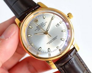 白壳 金壳 2023年首推最新版本 Rolex劳力士 . 迪通拿系列 一块彰显绅士风度，适合参加各种活动场合的不二之选的男士腕表 搭载着精准稳定的9015进口机