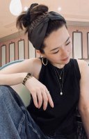 迷人的旧时光 小香中古风方糖手表 质感高级还带着从容感 可盐可甜的法式情怀是这款手表的关键词。