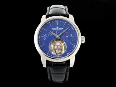 Rms新款 积家Master Ultra Thin Tourbillon陀飞轮大师系列腕表的设计灵感源自制表领域中最辉煌的时代。太子妃式指针散发经典传统的气息，