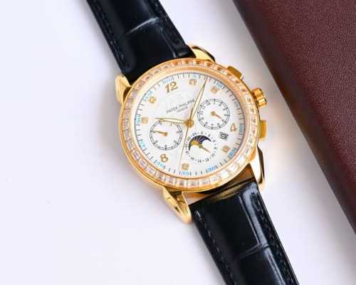白钻1500 金钻2020百达翡丽Patek Philippe复杂功能系列-纯手工-雕花腕表-惊艳登场，42毫米的表径适配大众男性手寸，非常商务可亦休闲。整表表
