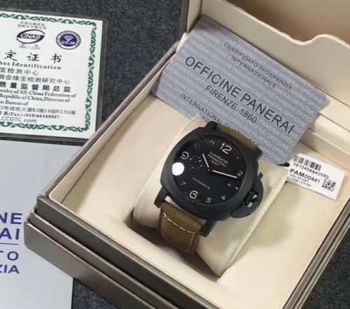 沛纳海pam 441 Ceramic 腕间的型格传奇 今天必须给大家分享我最近超爱的沛纳海pam 441 Ceramic系列腕表，一整个被它拿捏住！