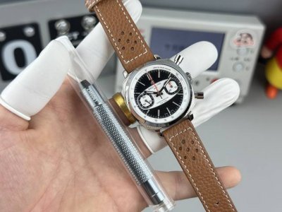 Bls 全新Top Time系列竞速计时码表 百年灵发布全新Top Time系列竞速计时码表：Top Time Racing Top Time Martini