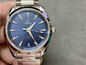 欧米茄 海马 M“柚木蓝” 出货实拍