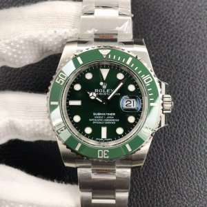 Ew劳力潜航者40系列V2版 原版开模、尺寸厚度对版原装 1搭配劳力蓝游丝3135一体机芯；瞬跳日历，日历反跳，功能与原装一致；2与原装一致厚度12.5Mm：表