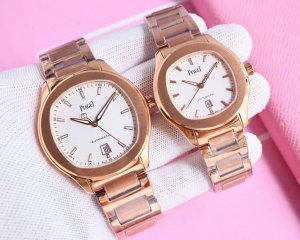 白 金 钻50 钢带100 Tw伯爵超薄piaget Polo系列情侣对表，人称小鹦鹉螺！ 伯爵情侣皮带款 一款优雅的运动腕表，可商务亦可运动休闲。欢迎对比细节
