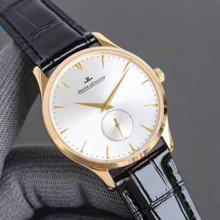 白 金 新品积家大师系列1218420，传统与现代的和谐乐章。Master Ultra Thin 超薄大师系列小秒针腕表精钢款搭 直径 39 毫米 ，内载896 - 点击图像关闭
