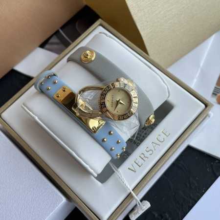 原单货～Versace 范思哲vedw美杜莎锁图标石英女士手表。表面直径21.5Mm 三种戴法：1、单戴. 2、加一条皮带当饰品戴. 3、链接，加长表带多绕一圈 - 点击图像关闭