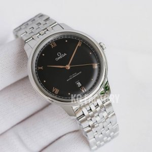 统一 Kg Factory重磅推荐 Omega 碟飞典雅系列 腕表 至臻天文台表 40毫米，购入原版开模，历时14个月，整体表壳采用原装精钢材质打造，同步原装打