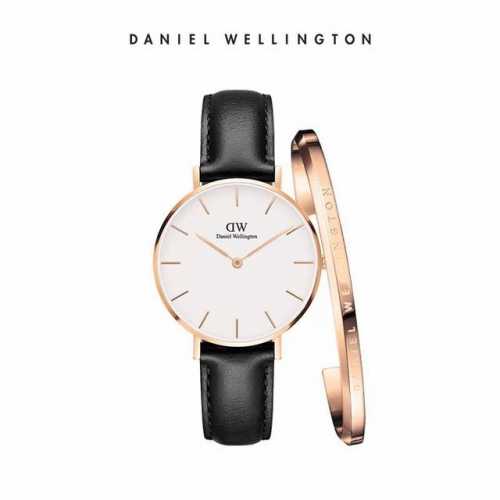 配盒 Dw 丹尼尔惠灵顿 Daniel Wellington 热卖五件套 高端品质 经典石英女表+钛钢陶瓷手链+钛钢项链+钛钢陶瓷戒指+钛钢耳钉 进口原装gl2