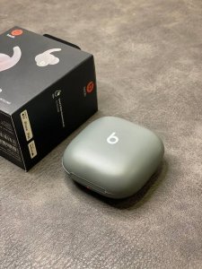 本地放 正确版 Beats Fit pro 魔音蓝牙耳机 市面唯一正确版本 原装盒子包装 台湾进口芯片 1.75石墨钛喇叭 音质非常好 立体凹版雕刻魔音Logo