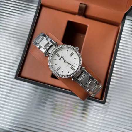 Coach专柜售价2600元；型号：14503097，尺寸：26Mm，镶钻款材质表带，高工艺表面，经典钢带蝴蝶扣，施华洛世奇水晶镶嵌 - 点击图像关闭