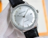 白 玫 积家 Jl 大师系列1288420 搭载9015机芯.直径39Mm！316精钢完美复刻原版大师，剔透的蓝宝石镜面玻璃，精巧的指针、闪光银丝面板夜光明显、