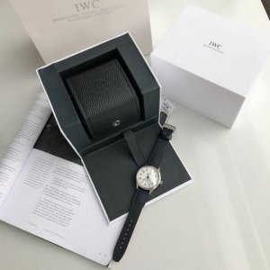 Gd品控，2023全新升级版飞行员系列马克十八家族腕表 禀承传统 致敬经典 一个时代的记忆，一枚腕表的故事，飞行员系列马克十八自问世至今，历经几十年仍然在表心中