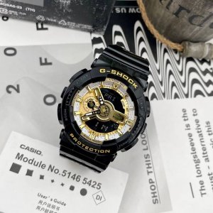 G-Shock卡西欧手表 最新款 新配色黑金款 高品质的追求 主要功能 自动Led照明 米防水 世界时间 倒计时 闹铃 间歇响报 日历.尺寸 男装52Mm 全套