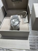 viviennewestwood 薇薇安西太后 就这只谁不心动？新款八边形银色钻白月光 简单又高级！