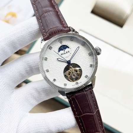 劳力士-Rolex精品男士腕表 大飞轮设计。绅士风范，卓越品质，热卖全城。采用全自动机械机芯，顶级316精钢表壳，矿物质超强镜面，尺寸42Mmad出品 精品不断 - 点击图像关闭