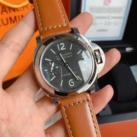 配盒 支持香港、美国直邮 沛纳海 Pam 0011 表盘尺寸44Mm。全钢表壳搭配进口超硬度蓝宝石玻璃。简单大气的款形 真正硬汉风格 男人味十足啊！上手尽显无限 - 点击图像关闭