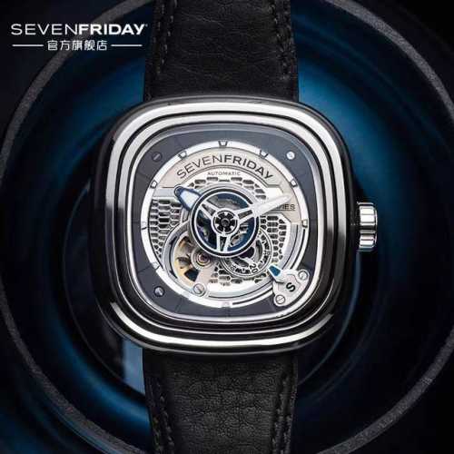 又发掘了一名， 喜爱 Sevenfriday 的隐藏惊喜版表友，兼演员、拳手及健身俱乐部老板的一 安东尼品托 Antoine Nto 。 Sevenfriday