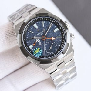 白 金 新品 江诗丹顿 Vc 纵横四海R39 Vacheron Constantin 经典之美品鉴江诗丹顿纵横四海双时区功能腕表 型号7900V堪称意义非凡的里