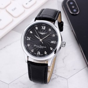 白： ，间金： ，全黑： ，浪琴-Longines名匠系列，经典之作 品质之选，全自动机械机芯，Ips真空电镀，矿物质水晶镜面 ，精密防水，直径：39Mm，厚度
