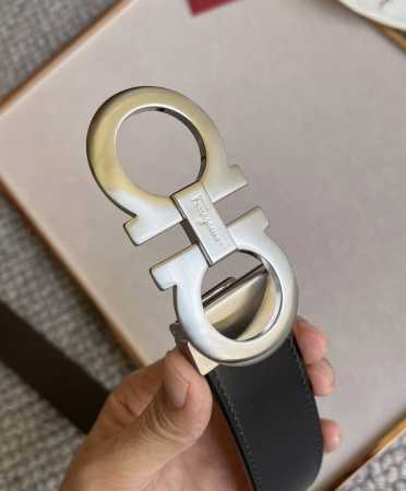 特 Ferragamo菲拉格慕 皮帶腰帶 將摩登設計與精湛的手工技藝完美結合；打造出風格華貴典雅，實用性和款式並重；手感柔軟舒中，3.5Cm寬 搭配最新原版真空 - 点击图像关闭