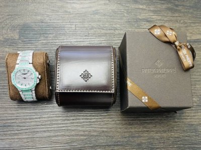 gr Factory 墙裂推荐 重金打造经典时计 百达.翡丽7118女士鹦鹉螺 满钻限量款 少量到货！三款7118满钻腕表分别镶嵌红宝石.蓝宝石.祖母绿三种不同