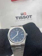 独家原单到货原单品质三码合一 非市场普通品质认准细节三码合一开关生耳 最新款 T137 最新款 秉持创新源于传统的品牌理念 天梭表推出一款配备了 一体式精钢表链