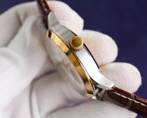 拿货实价皮带 钢带 ，男人挚爱 飞轮腕表 最新 ：浪琴最佳设计独家首发 类型 ：精品男士腕表 表带 ：真牛皮 316精钢表带 机芯 ：西铁城8215机械机芯 镜