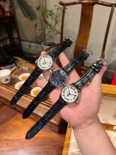 蝶飞升级多功能款 采用多功能3836机芯 品质有保证 壳身侧边选用精致拉丝工艺 一直被模仿 认准图片机芯 经典升级 优雅热卖 欧米茄-Omega 男士腕表 全自