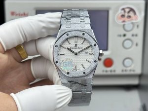 白 -金 Gr出品，Audemars piguet爱彼 皇家橡树系列67651Or女士石英腕表～闪耀登场！女神百搭款，闪闪惹人爱！ Gr购入正品拆解开模，全程C