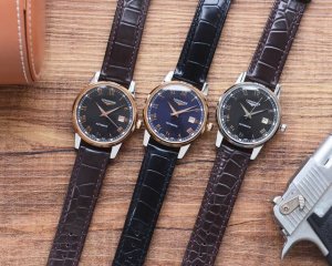 皮带 ，钢带 ，金白同价 男人挚爱 三针腕表 最新 ：浪琴最佳设计独家首发 类型 ：精品男士腕表 表带 ：真牛皮 316精钢表带 机芯 ：高端全自动机械机芯 镜