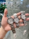 白 金 钢+40 单排+20双排+40 台湾厂三码合一 Cartier 卡地亚蓝气球系列：新款石英腕表二针半日历显示，爱表者期待的二针半小秒盘带日历功能新款上架