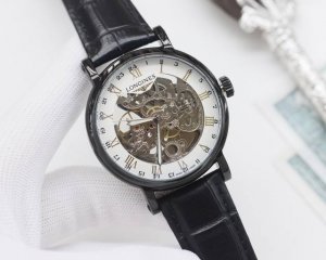 光圈 钻圈 品牌：浪琴-Longines 类型：男士腕表 壳套：顶级版316精钢l 表带：进口小牛皮表带 机芯：全自动机械机芯 镜面：矿物质防刮镜面玻璃 尺寸：