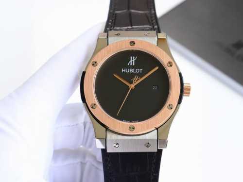 金黑+20宇舶 恒宝Hublot 经典融合系列 316精钢表壳 壳套采用Cnc工艺精细打磨加工 确保各方位细节 圈口彰显宇舶独特拉丝工艺效果，表带采用进口橡胶表
