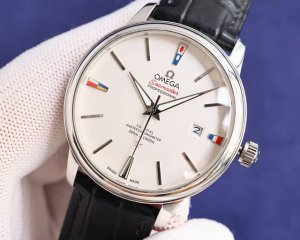 经典之作 : 白 ，金玫 Tw新品欧米茄新碟飞，复刻史上最强欧米茄蝶飞系列腕表。优雅纤薄的外表，搭配简约大方的设计，抓住每一个细节，完美诠释原装优雅商务的经典魅