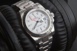 微调+20Rolex劳力士 探险家型Ii 升级版 42Mm 橙色 两地时显示 表壳 表带精细打磨 配备保险扣 注重细节 简洁黑白两面 冰蓝夜光 经典奢华